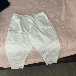 White Cotten cropped pants